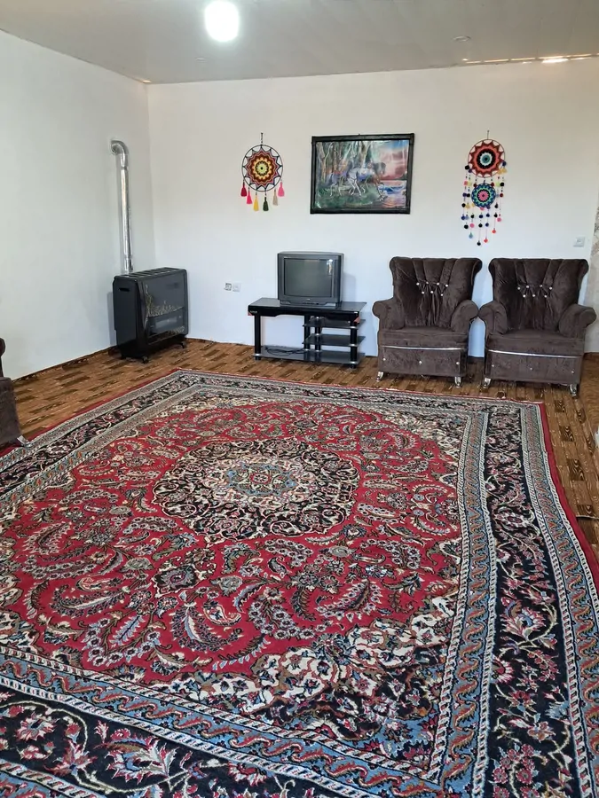 تصویر ۱ - کلبه  مهیار  در  سوادکوه