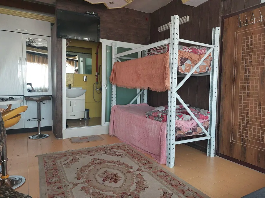 تصویر ۱ - آپارتمان محیط ارام  در  مشهد