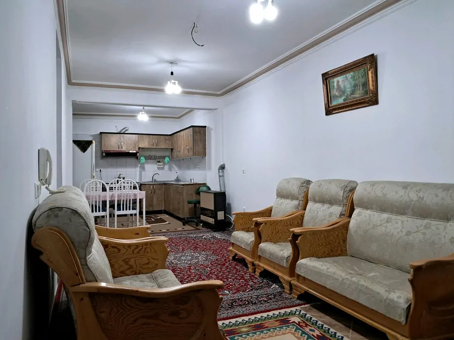 تصویر ۱ - ویلا اقامتگاه سرمه ای - نارنجی در رشت