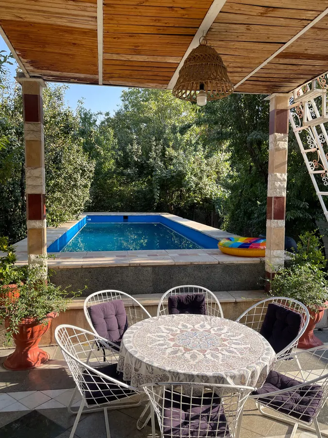 تصویر ۱ - ویلا استخردار آبسرد و جکوزی باغ بهشت با بیلیارد در  چهارباغ