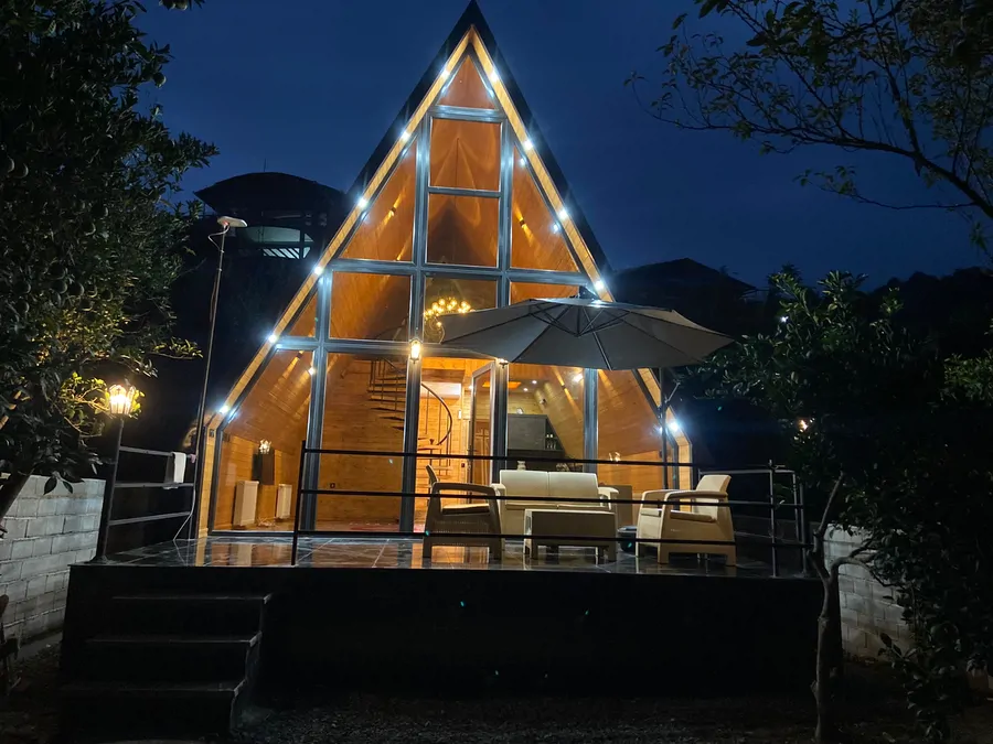 تصویر ۱ - کلبه سوییسی ماه سو در  بابل کنار