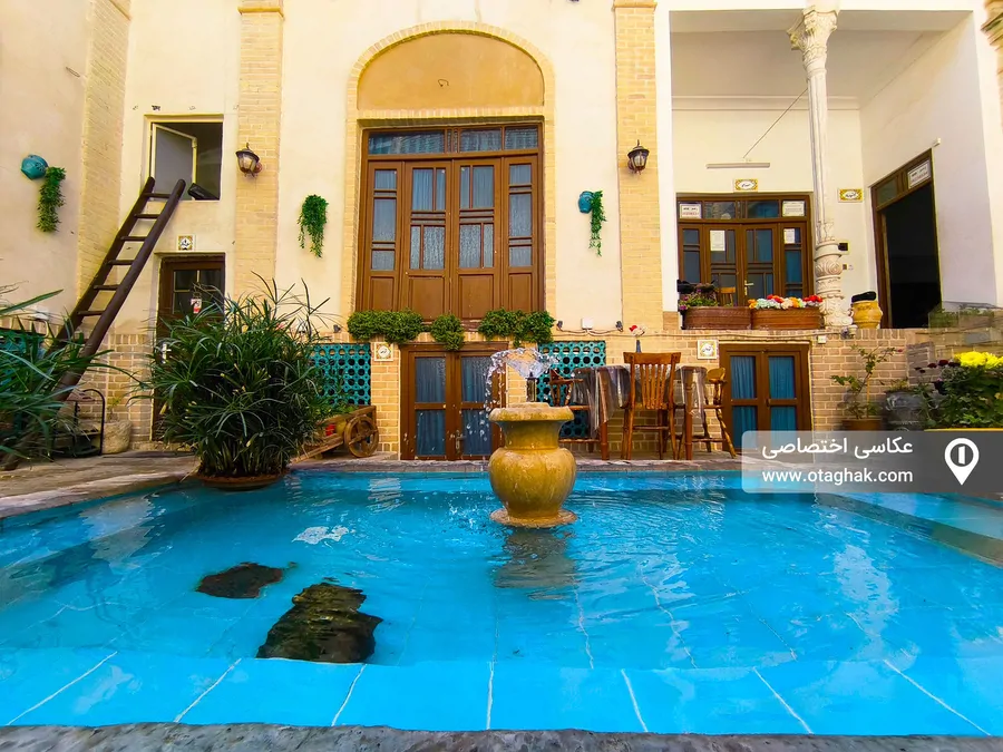 تصویر ۱ - اقامتگاه بومگردی عمارت سنتی گلابگیر (واحد6 ترمه) در قم