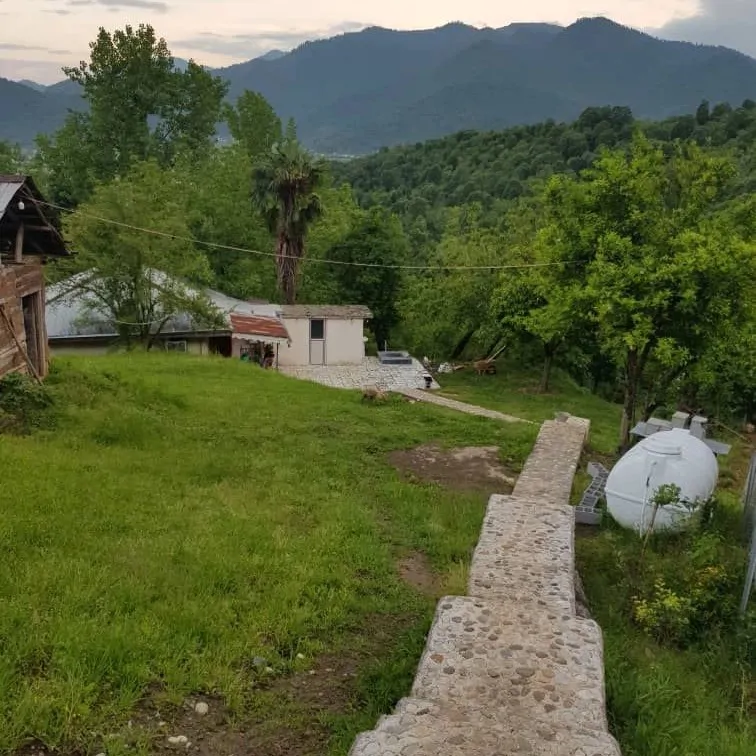 تصویر ۱ - کلبه کلبه  روستایی  دنج در  ماسال