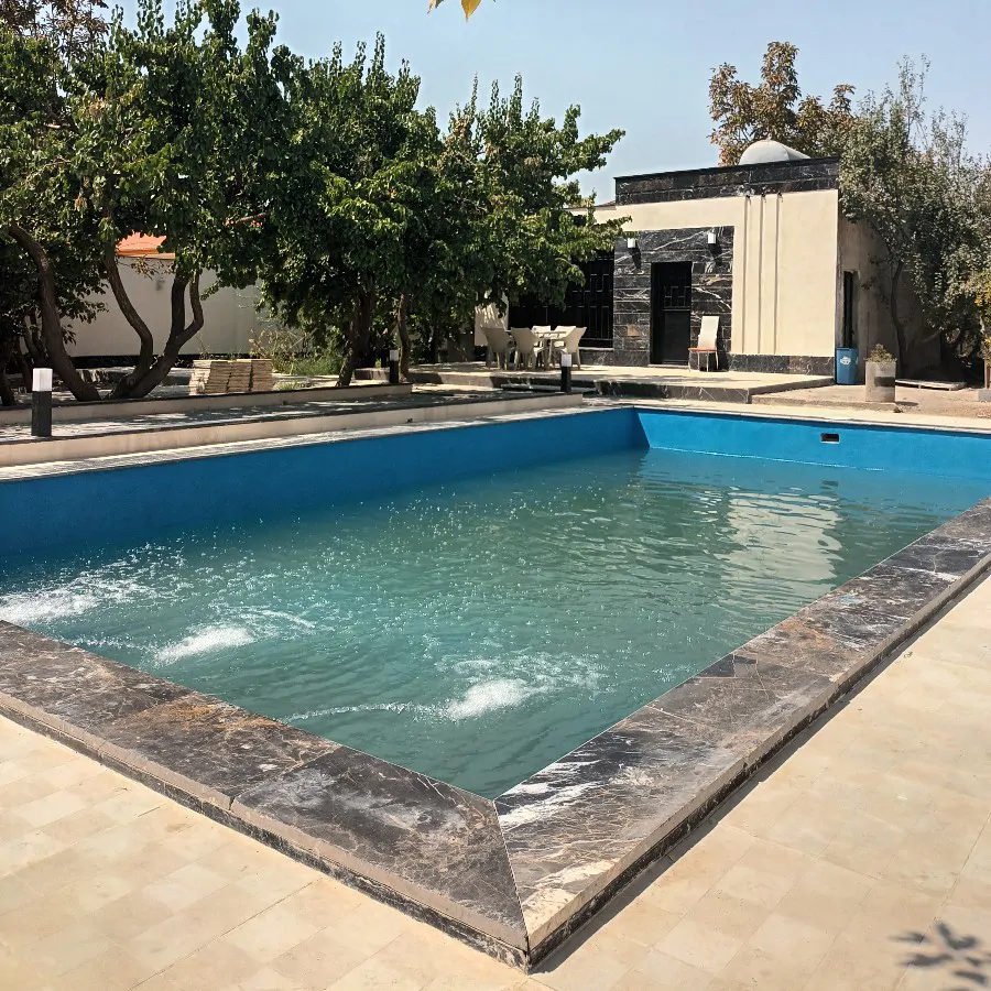 تصویر ۱ - ویلا باغ استخر تابستونی شاهان در  اندیشه