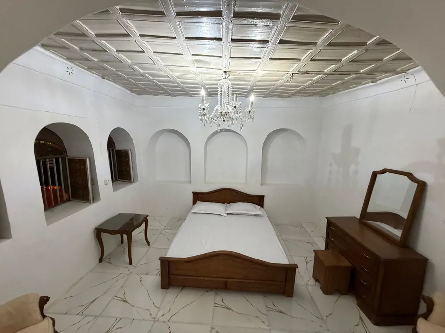تصویر ۱ - هتل سنتی عمارت وزیری۲ در سنندج