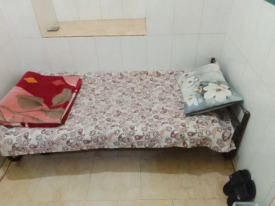 تصویر ۱ - مهمانسرا راستی( اتاق۸) در  همدان