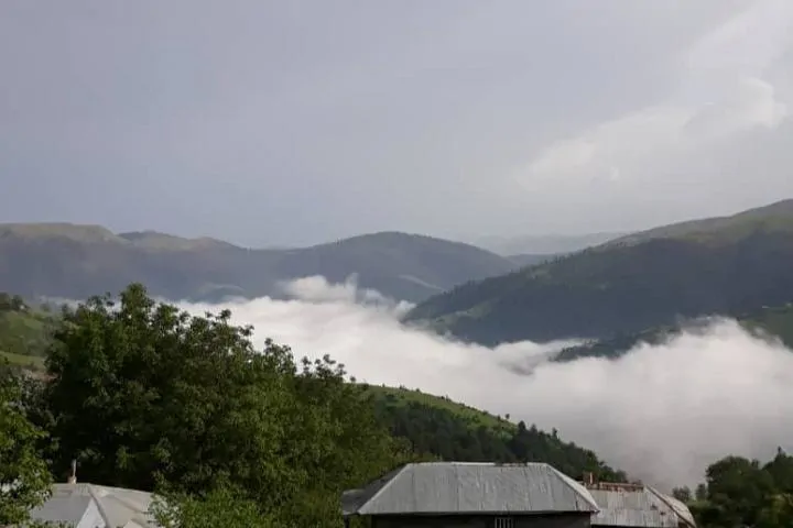تصویر ۱ - ویلا در طبیعت با ویو ابر و جنگل در  تالش