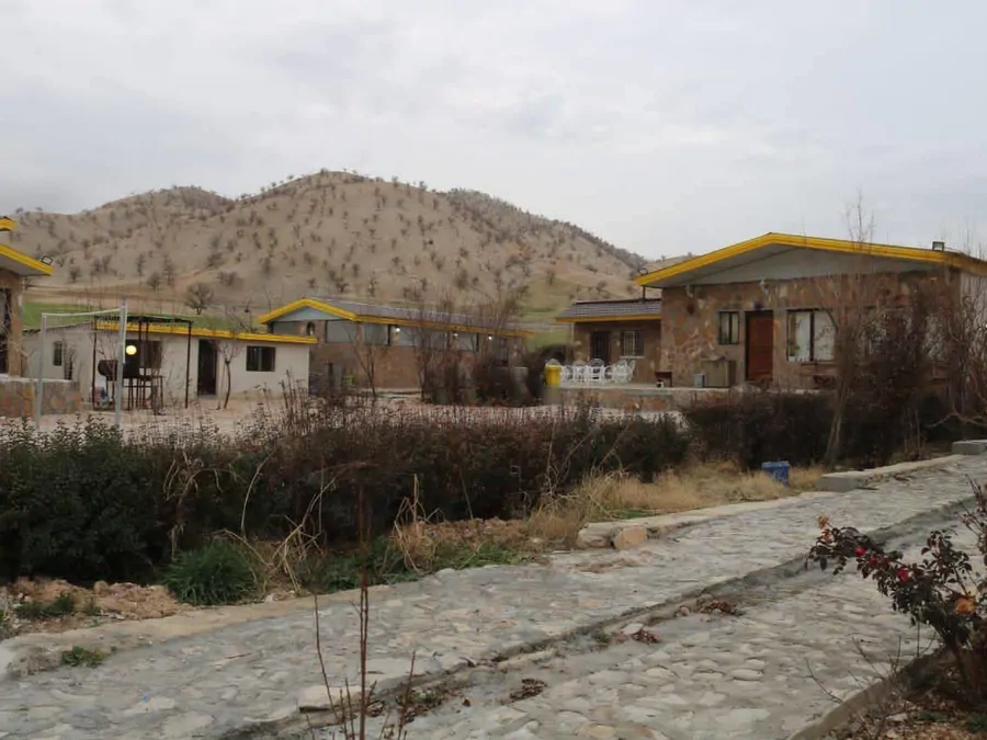 تصویر ۱ - اقامتگاه بوم‌گردی مجموعه گردشگری باغ شهر در  ایلام