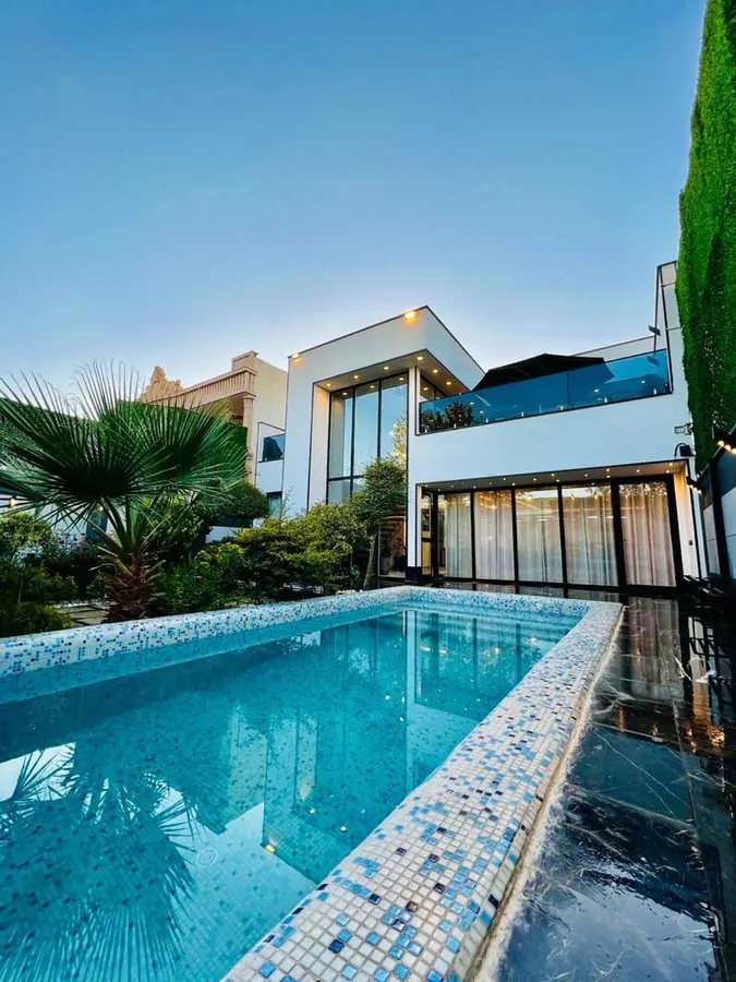 تصویر ۱ - ویلا سوپرلوکس سه خواب مستر استخر آبگرم پارادایس در سهیلیه