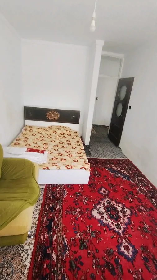 تصویر ۱ - آپارتمان سویت با پارکینگ در میدان باباطاهر در همدان