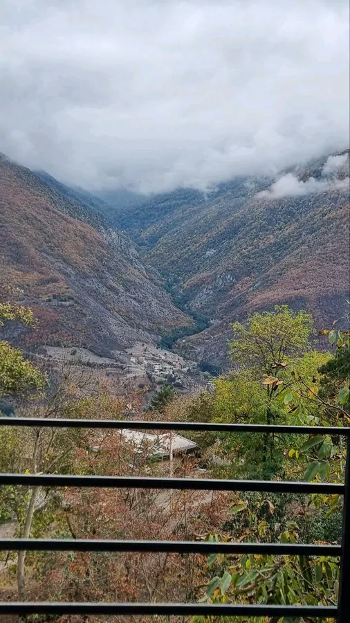 تصویر ۱ - روستایی و عشایری هایته گل (سپینود) در مرزن آباد