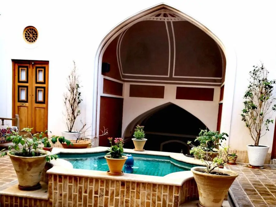 تصویر ۱ - هتل سنتی باباافضل (اتاق ترنج) در  کاشان