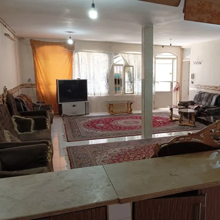 تصویر ۱ - ویلا دو خواب چهار تخته نزدیک حرم در  مشهد