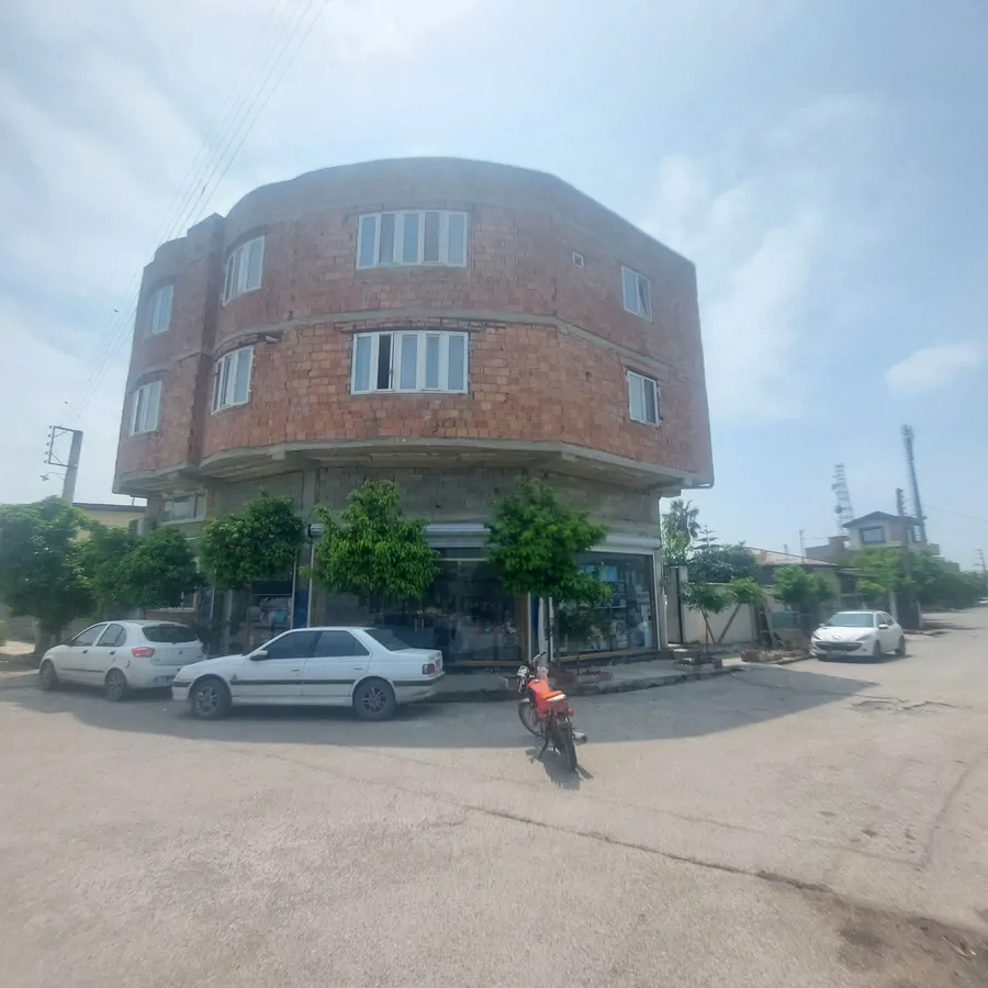 تصویر ۱ - آپارتمان دایی ساواش (8 غربی)  در  فرح آباد