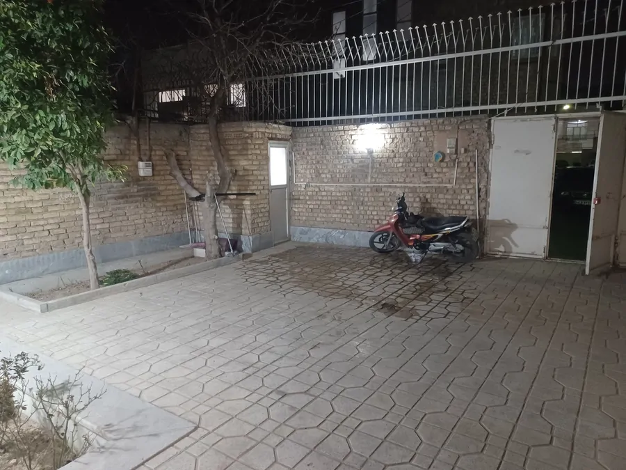 تصویر ۱ - ویلا ویلای دربست ۲۲۰ متری در  اصفهان