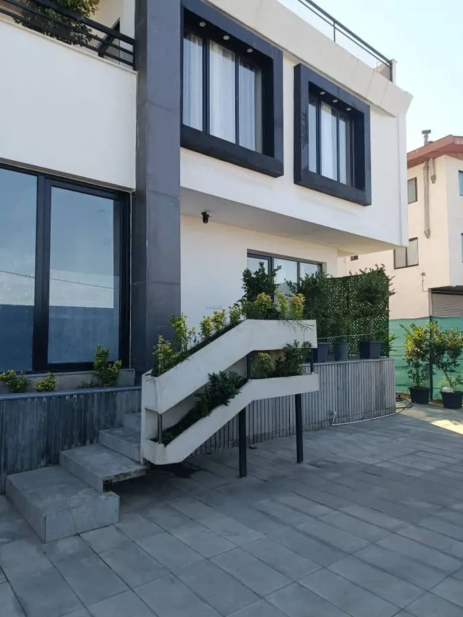 تصویر ۱ - ویلا مدرن نوساز ۴ خواب مستر استخر اب گرم متل قو در متل قو