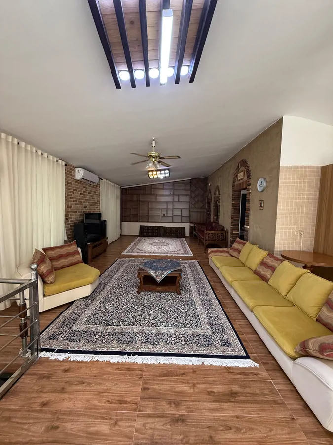 تصویر ۱ - ویلا باغ ستاره استخر ابگرم بهترین لوکیشن چهارباغ در  چهارباغ
