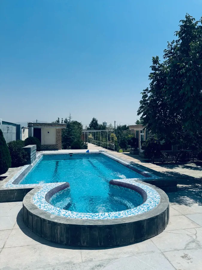 تصویر ۱ - ویلا لوکس آب گرم روناس در  چهارباغ