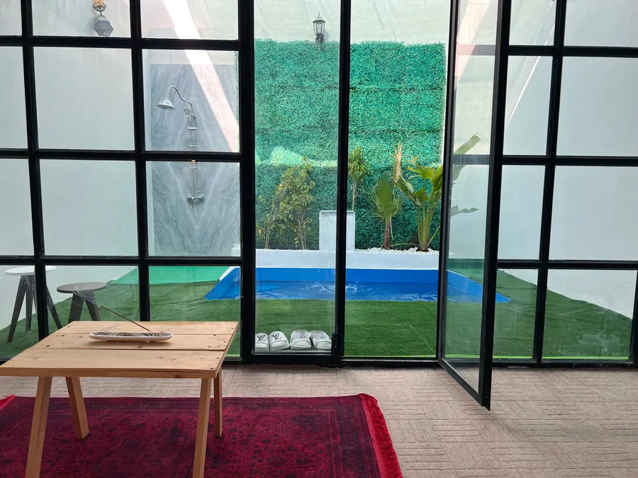 تصویر ۱ - اقامتگاه بوم‌گردی اقامتگاه استخر دار سمیره در  قشم