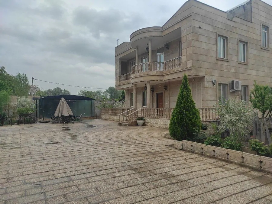 تصویر ۱ - ویلا استخرروباز و سرپوشیده.میز بیلیارد در  شهریار