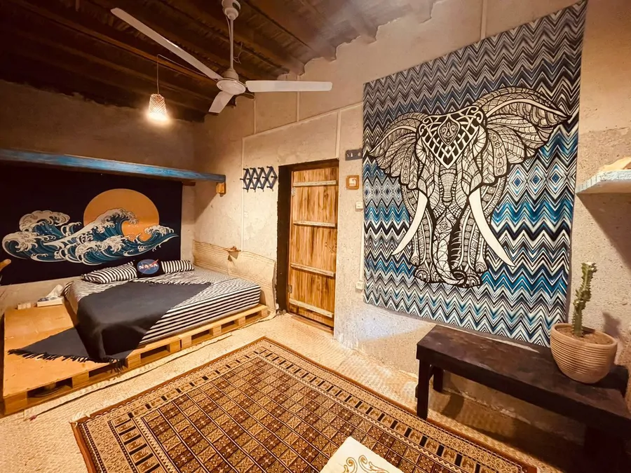 تصویر ۱ - اقامتگاه بوم‌گردی خانه خورشید (واحد دیریا)  در  هرمز