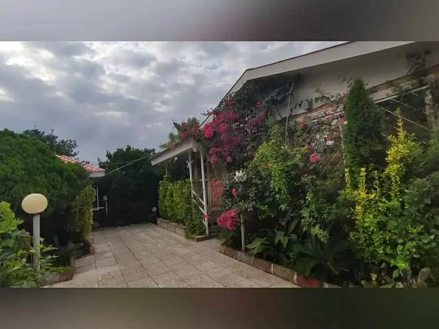 تصویر ۱ - ویلا اقامتگاه غزل در  رامسر