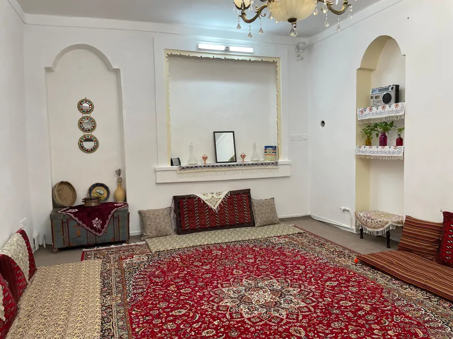 تصویر ۱ - اقامتگاه بوم‌گردی شب نشین کویر (ننجون) در  دامغان