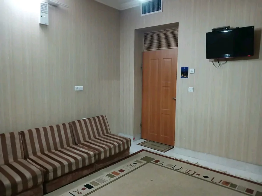 تصویر ۱ - آپارتمان سوئیت در باغ هزار متری در مشهد