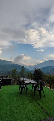 جنگلی لمیز با جکوزی
