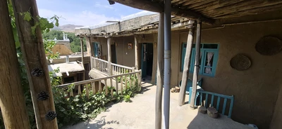 داربوم (اتاق سپیدار)