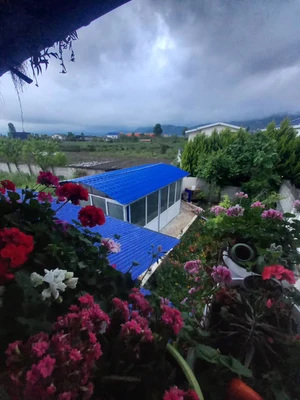 بوستان با ویو رو به کوه وجنگل