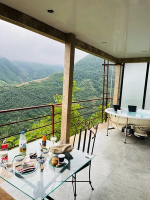 آدرین با جکوزی 