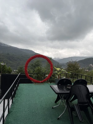 جنگلی لمیز با جکوزی