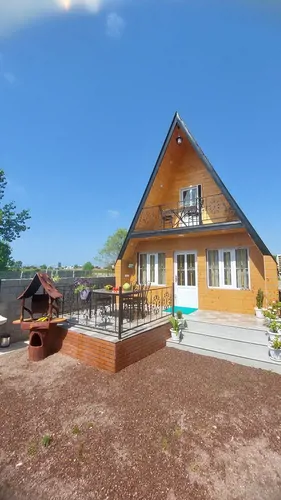 تصویر 17 - کلبه سوئیسی آجری با جکوزی  در  انزلی