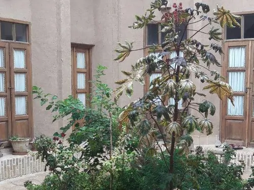 تصویر 9 - اقامتگاه بوم‌گردی خانه رستم(اتاق هوشمند) در  یزد
