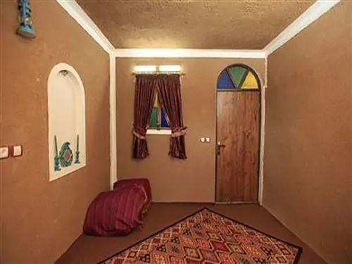 تصویر ۱ - اقامتگاه بوم‌گردی سام( اتاق گون) در  الیگودرز
