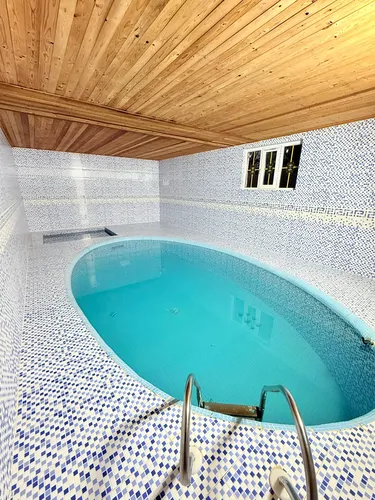 تصویر 2 - ویلا ویلای جنگلی نزدیک رود خانه استخر سرپوشیده اب گرم  در باغ بهادران