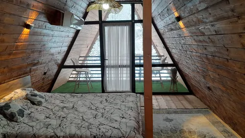 تصویر 13 - کلبه چوبی ساحل گیشم در  شفت