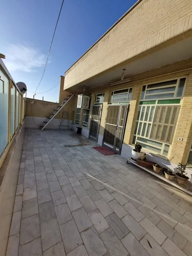 تصویر 4 - خانه طبقه اول دوخواب در یزد