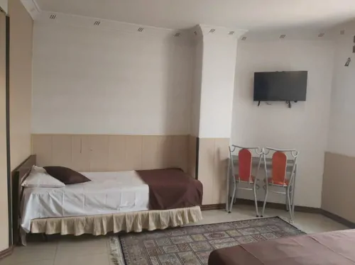 تصویر ۱ - سوییت طوطیا (یک تخت دابل و یک تخت یک نفره)  با صبحانه رایگان در  اصفهان