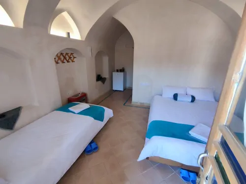 تصویر 5 - هتل سنتی سرای طاقچشمه (اتاق ملکشاد) در  آران و بیدگل