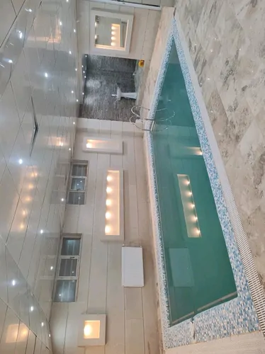 تصویر 2 - ویلا فلت چهار فصل استخر دار صدرا در صدرا