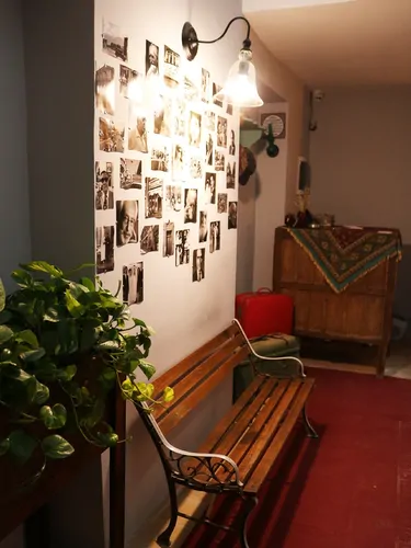 تصویر 5 - اقامتگاه بوم‌گردی عمارت بنان(اتاق همایونی) در  اصفهان