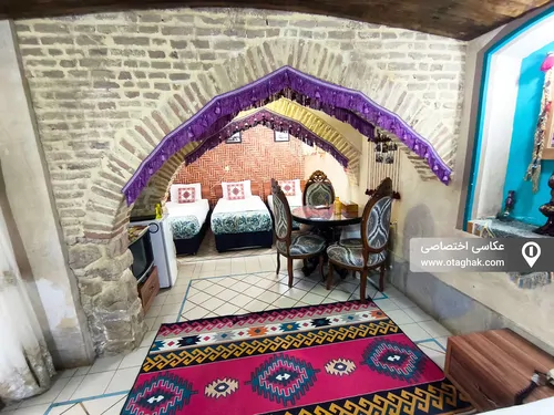 تصویر 7 - اقامتگاه بوم‌گردی ماه منیر (اتاق شاهنشین) در  شیراز