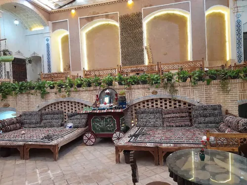 تصویر 2 - هتل سنتی اقامتگاه سنتی هزار دستان در آران و بیدگل