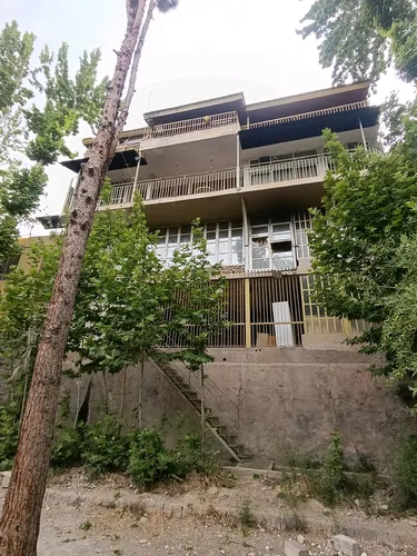 تصویر 2 - خانه ویلایی چوبینه در باغ بهادران