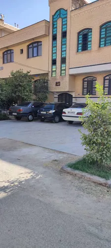 تصویر 10 - آپارتمان چهارصد (3) در  شیراز