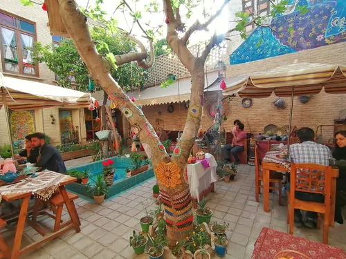 تصویر 8 - هتل سنتی ماه سلطان (اتاق گُهربانو) در  شیراز