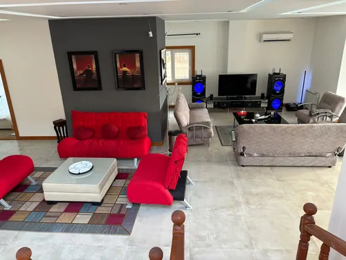 تصویر 5 - ویلا استخردار آبگرم لاکچری عمارت شیشه ای با جکوزی در رویان