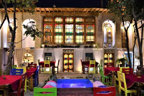 تصویر 7 - اقامتگاه بوم‌گردی عمارت هفت رنگ (هفت پیچ) در  شیراز